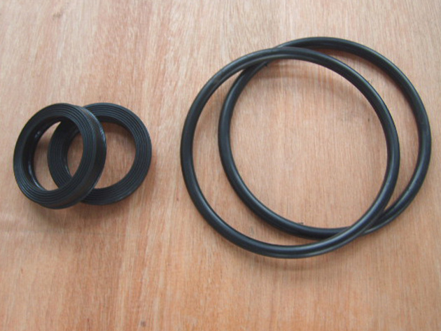 Valve sealing element